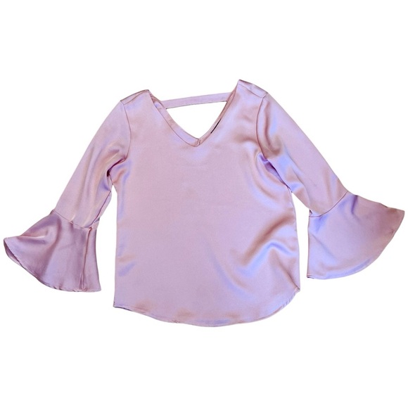 Roz & Ali Tops - Roz & Ali - Womens Pink Bell Sleeve Blouse Sz. SM.